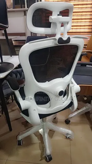 Executive Office Swivel Chair Black and White Combination.