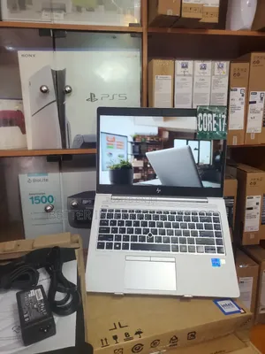 New Laptop HP EliteBook 840 8GB Intel Core 7 SSD 256GB