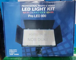 Professional Light Led 800 With Batteries