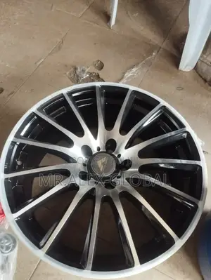 17 Inches Rim Volvo Hub