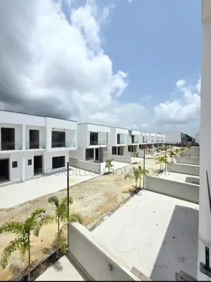 4bdrm Duplex in Orchid Lekki Lagos for sale