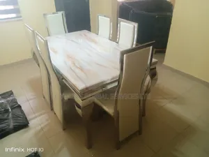 Dining Table Mabel