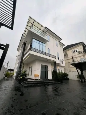 5bdrm Duplex in New Gra, Port for sale
