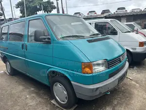 Volkswagen Transporter 2005 Blue