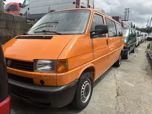 Volkswagen Transporter 2005 Orange