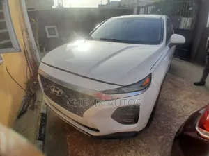 Hyundai Santa Fe SEL 2.4 AWD 2019 White