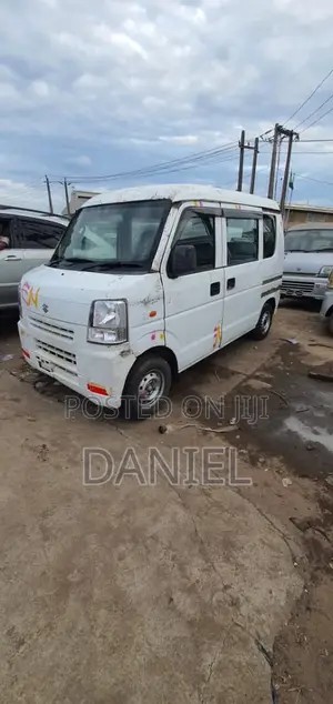 Suzuki Every 2014 White