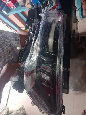 Headlight Hilux 2019/2020
