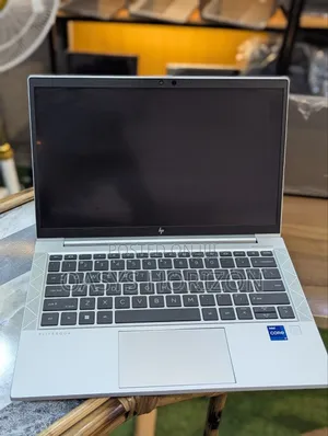 Laptop HP EliteBook 830 G8 16GB Intel Core i7 SSD 256GB