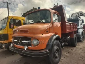 1513 Truck With 6 Tyres, 10 Bolts,(Foreign Used)