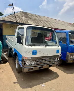 Nissan Cabstar 1998 White