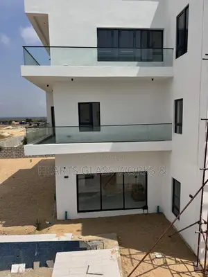 Beauty Without Barriers – Exterior Glass Railings