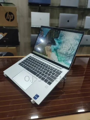 Laptop HP EliteBook 840 G10 16GB Intel Core i7 SSD 512GB