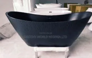 Black Luxury Bathtub