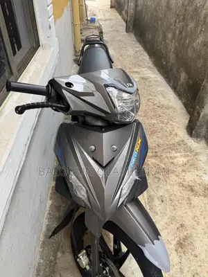 TVS Neo NX 2025 Silver