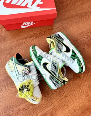 Original Nike Sb Dunk Low What the Ducks Sneakers