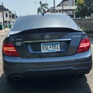 Mercedes-Benz C300 Sport 4Matic Sedan AWD (3.5L 6cyl 7A) 2013 Gray