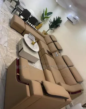 High Quality Sofa by 7 Seaters