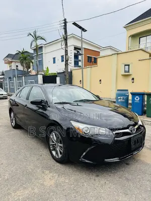 Toyota Camry SE 4dr Sedan (2.5L 4cyl 6A) 2017 Black