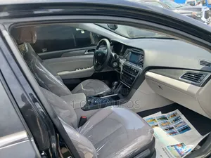 Hyundai Sonata Base Sedan FWD (2.4L 4cyl 6A) 2016 Black