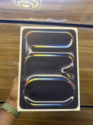 New Apple iPad Pro 11 (2025) 256 GB Black