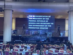 Autocue/Teleprompter on Big Screen Service