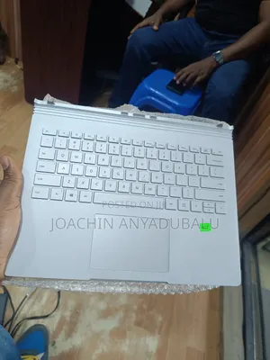 Surface Book2 13" Detachable Keyboard 1835 2gb Nvidia Geforce GTX 1050