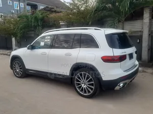 Mercedes-Benz GLB-Class GLB 250 4MATIC 2020 White