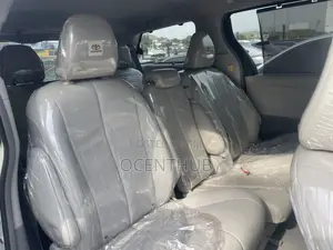 Toyota Sienna XLE 7 Passenger Mobility 2012 White