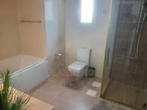 Furnished 3bdrm Apartment in Estate, Old Ikoyi for rent