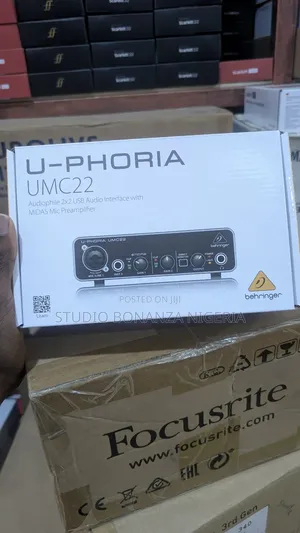 Behringer U-phoria Umc22 Audio Interface Soundcard