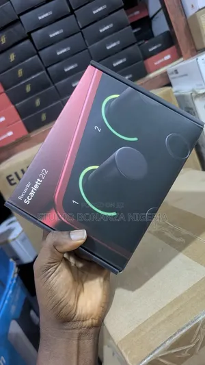 Focusrite Scarlett 2i2 (4th Gen) Audio Interface Soundcard
