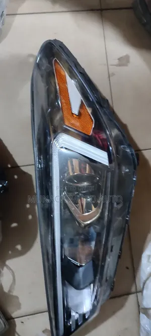 Set Head Lamp Hyundai Tucson 2019 Model