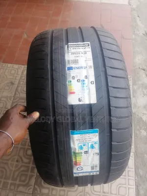 285/35r20 Bridgestone Tyres