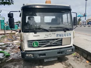 Tokunbo Volvo Fl220 2009 White