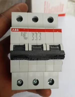 Abb 3pole Breaker