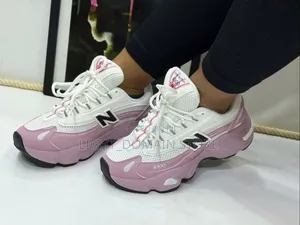 High Quality Nike Pink Color