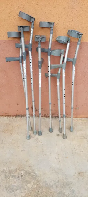 Trulife Adjustable Elbow Copmbi Crutches