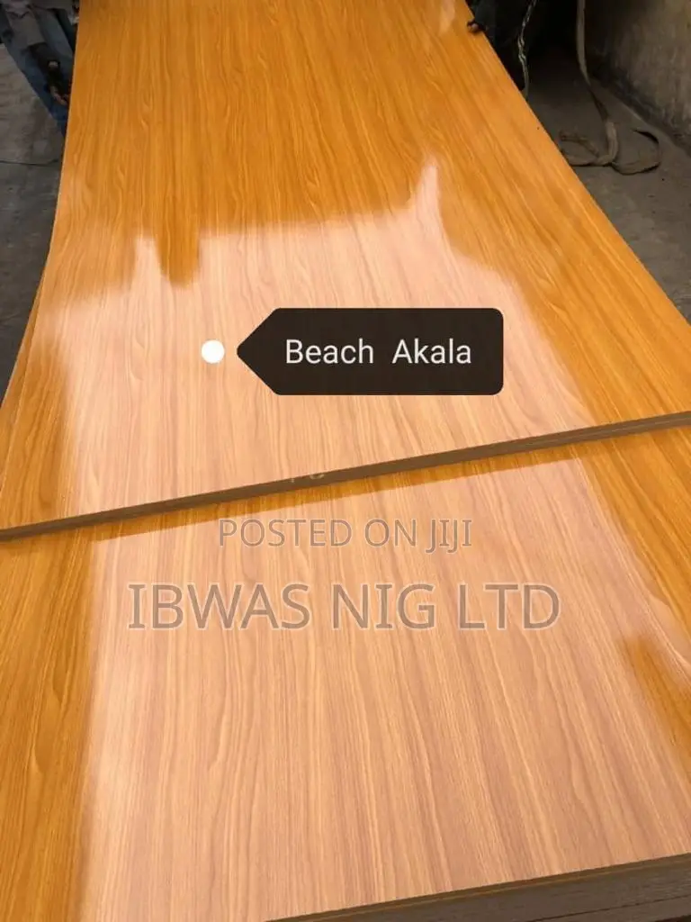 Blockboard Akala