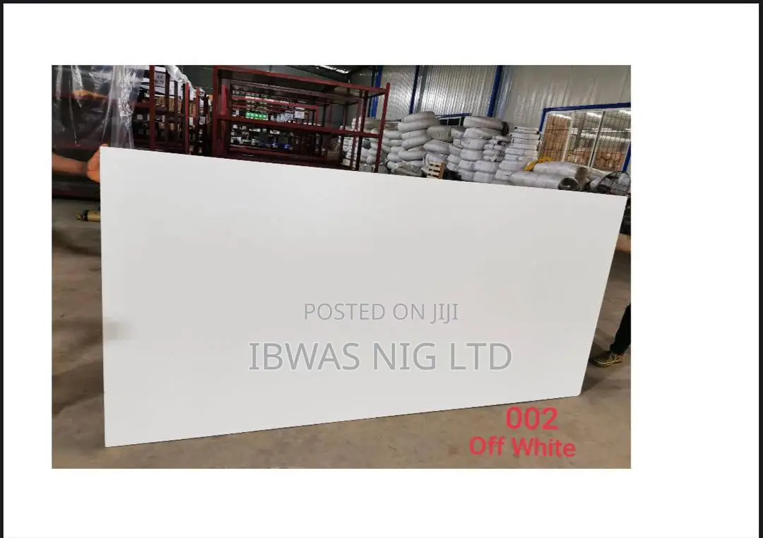 Blockboard Offwhite / White
