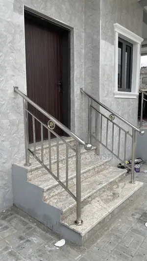 Stainless Sleek Modern Railing