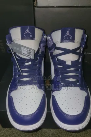 Nike Air Jordan 1 Mid Sneakers