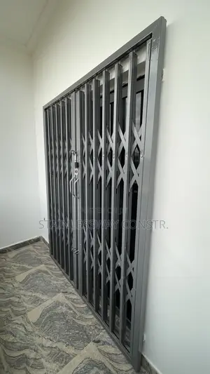 Collapsible Door Burglary