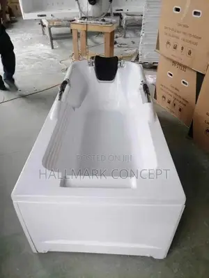 Executive Panel Bath Tub