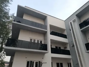 10bdrm Duplex in Asokoro for rent
