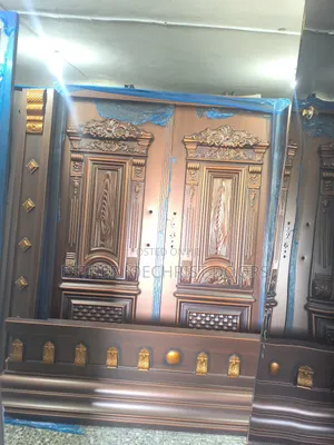 Cooper Ark and Pillar Door