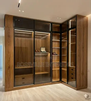 Classic Wardrobe – Neat Interior Smooth Finishing