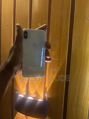 Apple iPhone XS Max 64 GB White