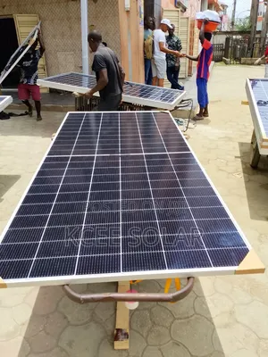 615w Jinko Solar Panel