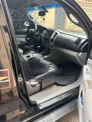 Toyota Tacoma 2022 Black